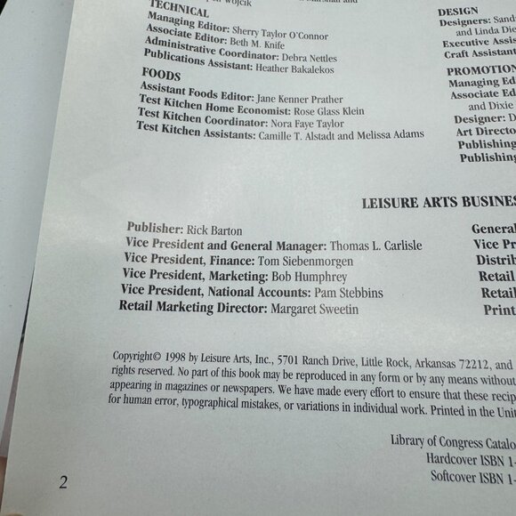 Family Circle Big Book Of Christmas Hardcover Leisure Arts Publication 1998 - Picture 6 of 6